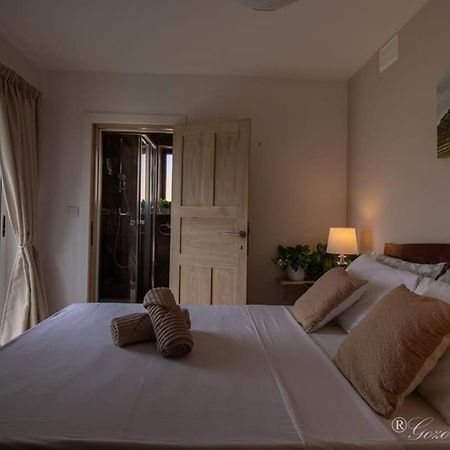 Bed and Breakfast Hibiscus Xagħra Exterior foto