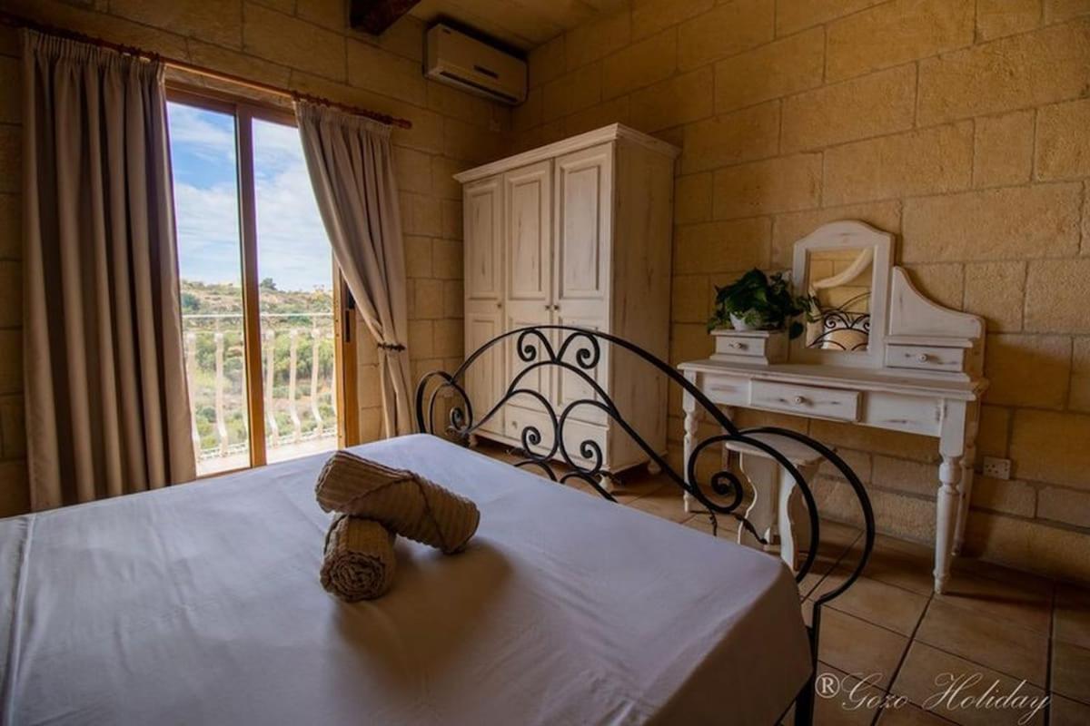Bed and Breakfast Hibiscus Xagħra Exterior foto